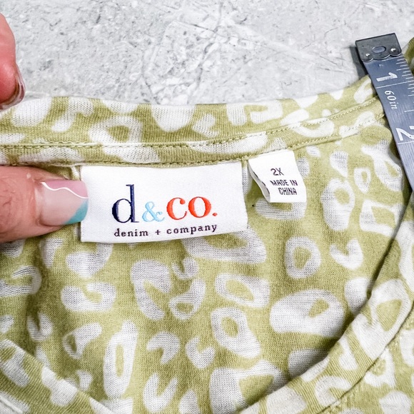 Denim & Co. Green Leopard Print V Neck 3/4 Sleeve Top Size 2X - Picture 7 of 7